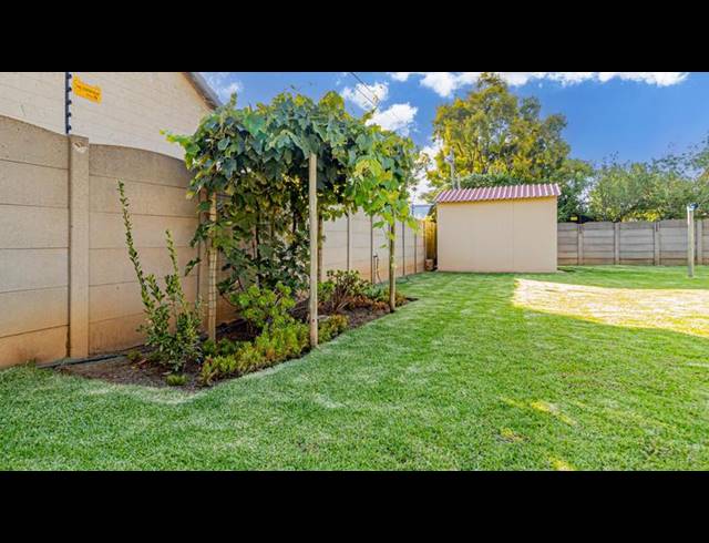 4 BEDROOM HOUSE FOR SALE IN PARKRAND